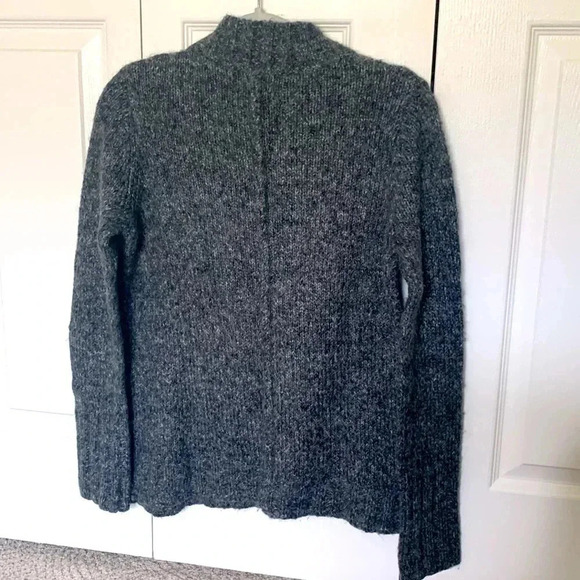 Hartford Alternative Classics Gray Mock Neck sweater - Picture 2 of 12